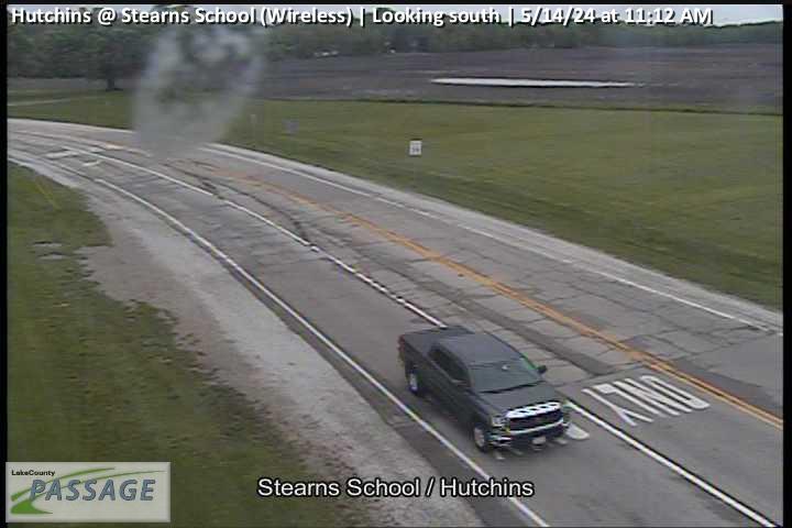 Traffic Cam Hutchins at Stearns School (Wireless) - S Player
