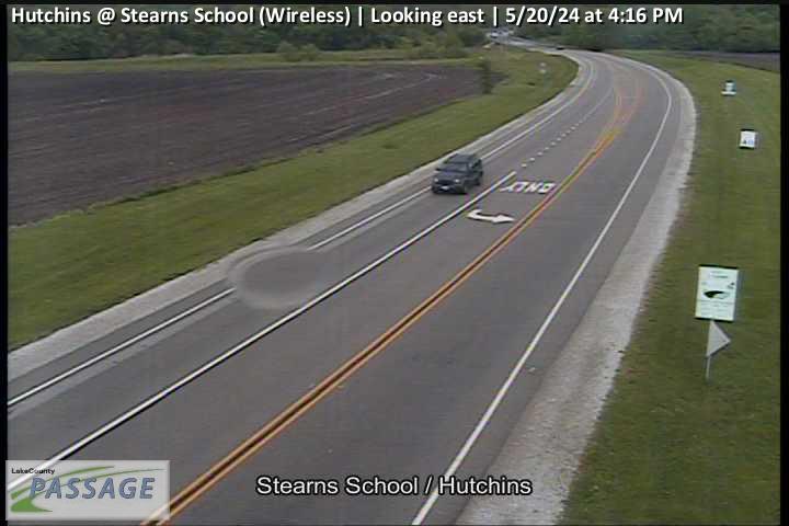 Traffic Cam Hutchins at Stearns School (Wireless) - E Player