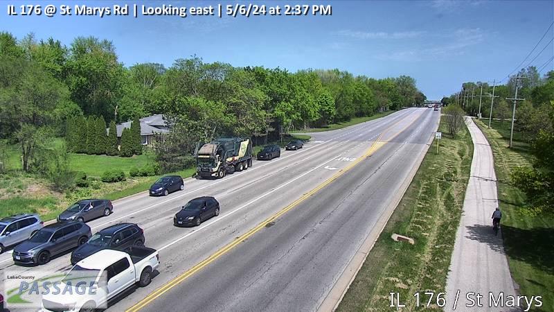 Traffic Cam IL 176 at St Marys Rd - E Player