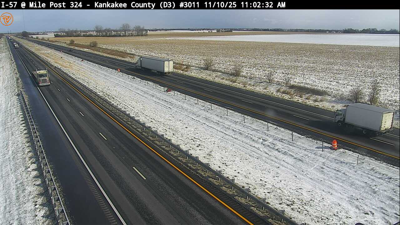 I-57 SB at Mile Post 324 (#3011) - N Traffic Camera