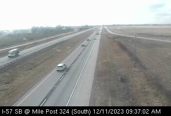 I-57 SB at Mile Post 324 (#3011) - S Traffic Camera