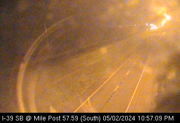 I-39 SB at Mile Post 57.59 (#3014) - S Traffic Camera