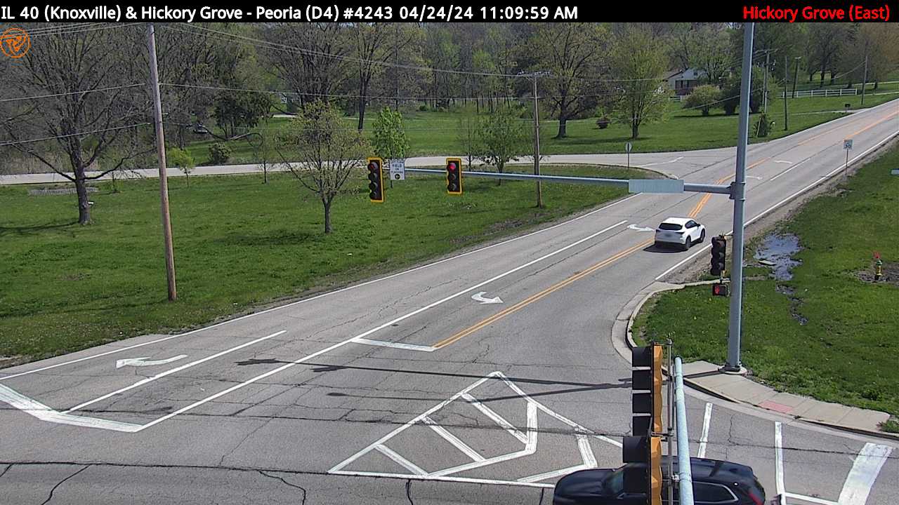 Traffic Cam IL 40 (Knoxville Ave.) at Hickory Grove Rd. (#4243) - E Player
