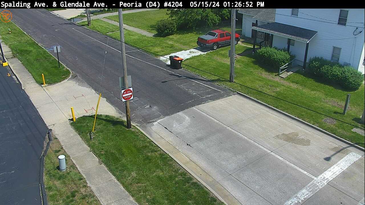 Traffic Cam Spalding Ave. at Glendale Ave. (#4204) - E Player