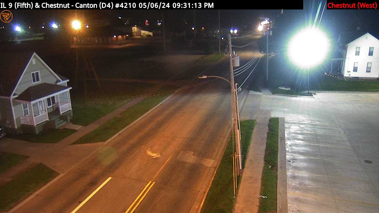 Traffic Cam Il 9 (Fifth St.) at Chestnut St. (#4210) - W Player
