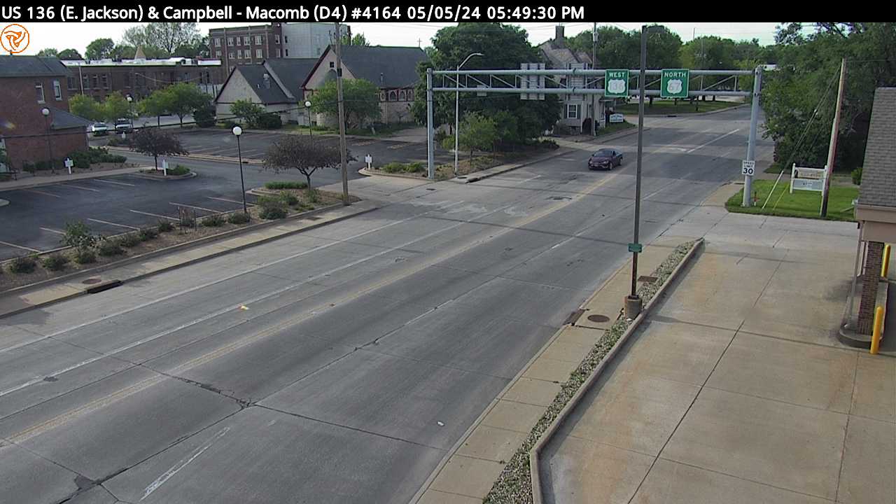 Traffic Cam US 136 (Jackson St.) at Campbell St. (#4164) - N Player