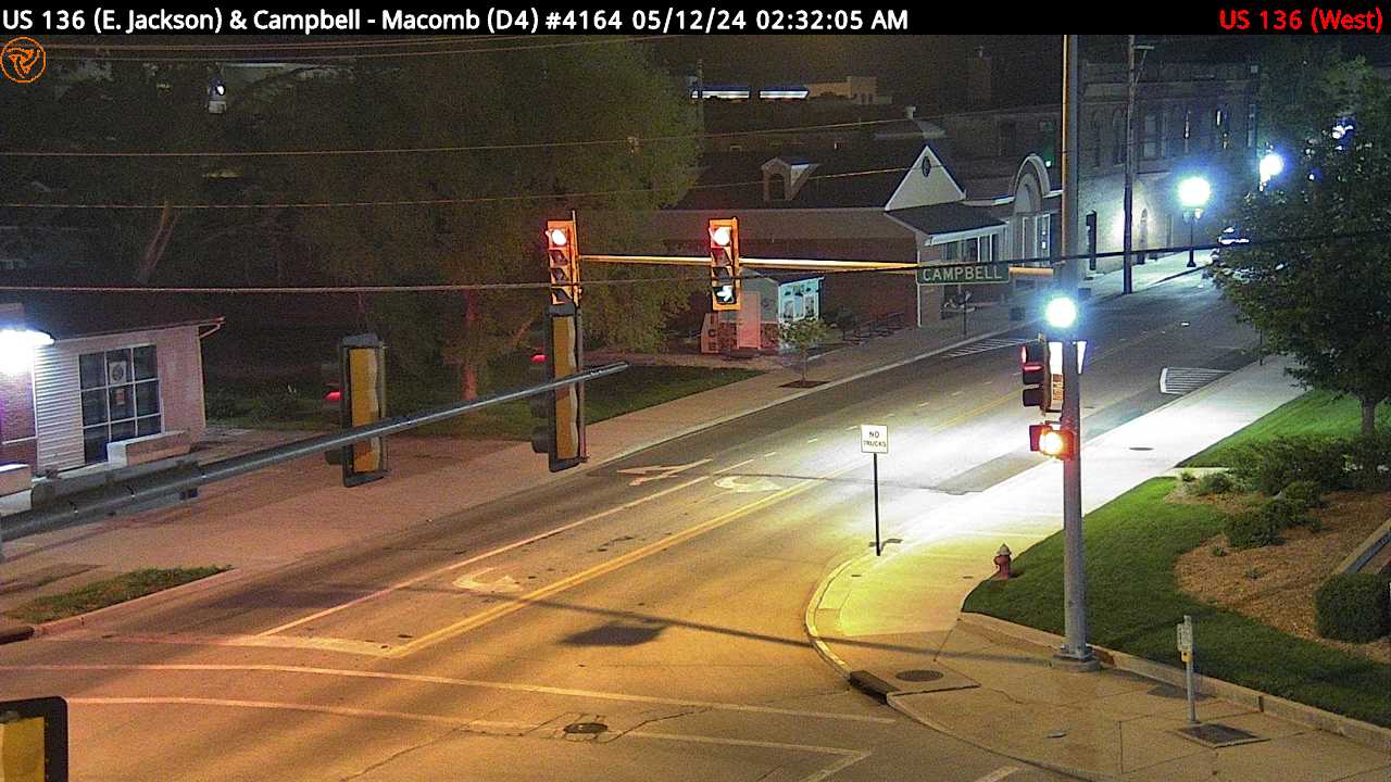 Traffic Cam US 136 (Jackson St.) at Campbell St. (#4164) - E Player