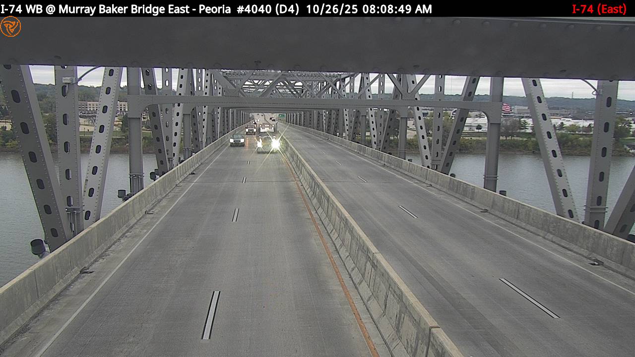 Traffic Cam I-74 WB at Murray Baker Bridge East End (#4040) - E Player