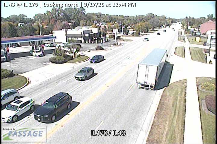 Traffic Cam IL 43 at IL 176 - N Player