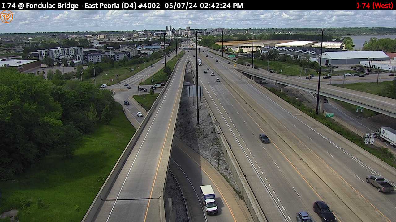 I-74 at Fondulac Bridge (#4002) - W Traffic Camera