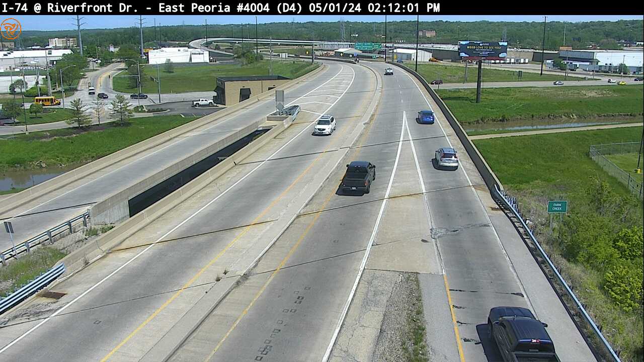 Traffic Cam I-74 at Riverfront Drive (#4004) - S Player