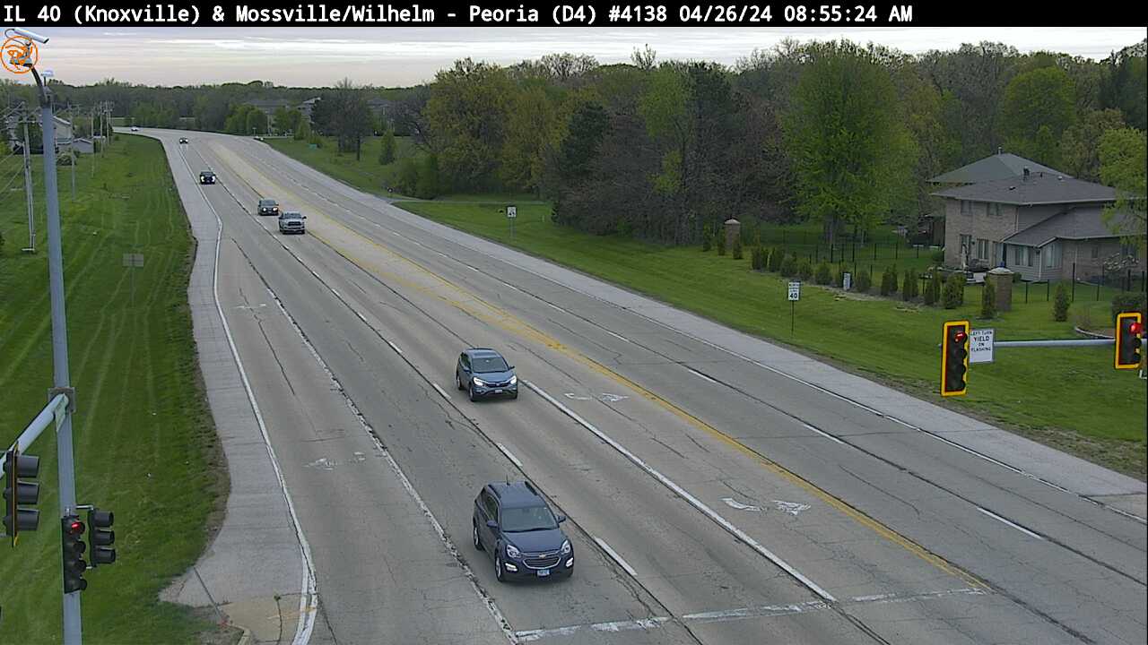 Traffic Cam IL 40 (Knoxville Ave.) at Mossville/Wilhelm (#4138) - N Player