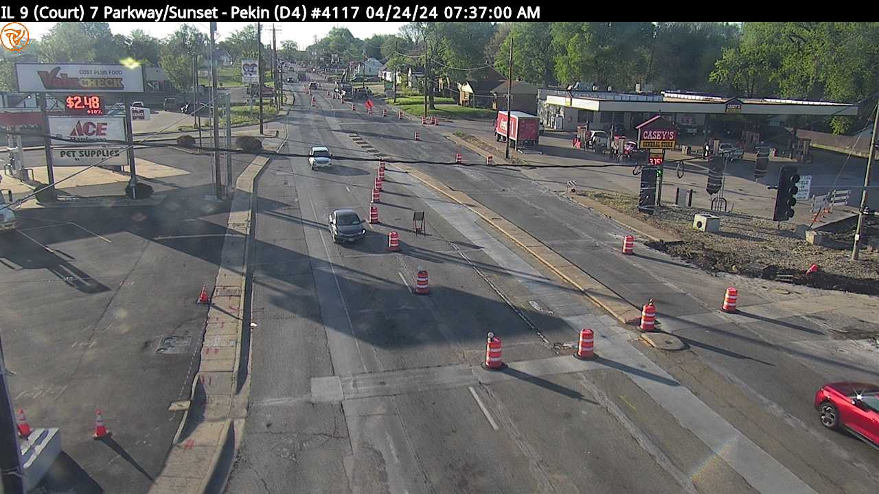 Traffic Cam Court St. at Parkway Dr./Sunset Dr. (#4117) - E Player