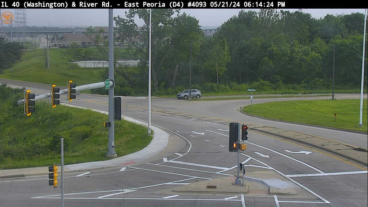 Traffic Cam IL 40 (Washington St.) at River Rd. (#4093) - S Player