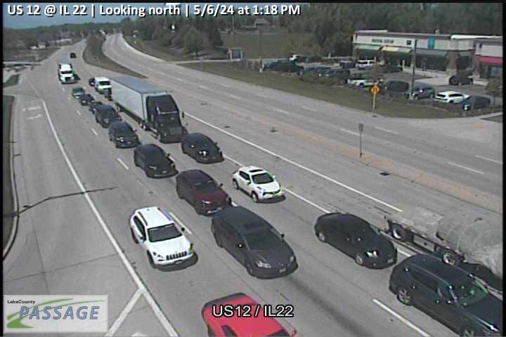 Traffic Cam US 12 at IL 22 - N Player