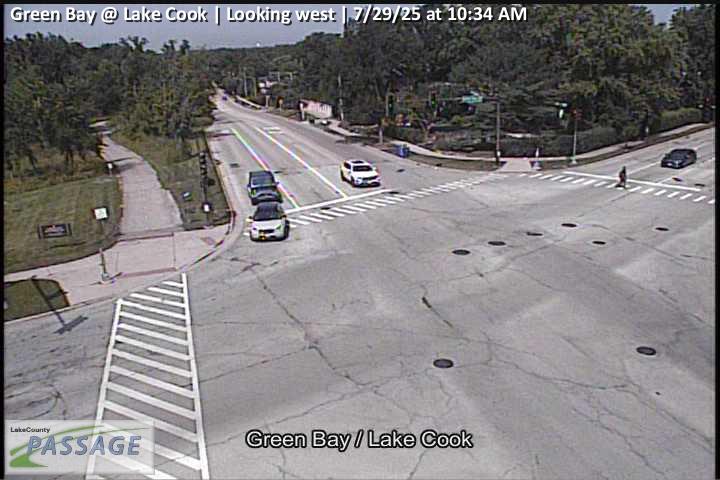 Traffic Cam Green Bay at Lake Cook - W Player