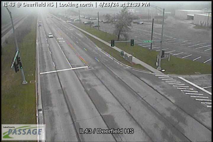 Traffic Cam IL 43 at Deerfield HS - N Player