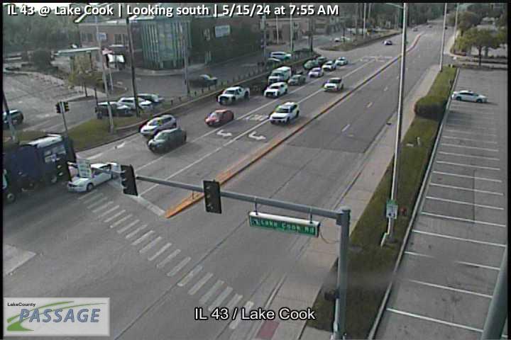 Traffic Cam IL 43 at Lake Cook - S Player
