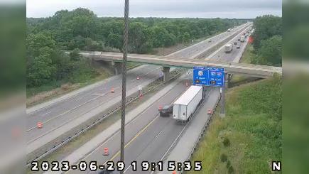 Traffic Cam Leroy: I-65: 1-065-245-6-2 137TH AVE Player