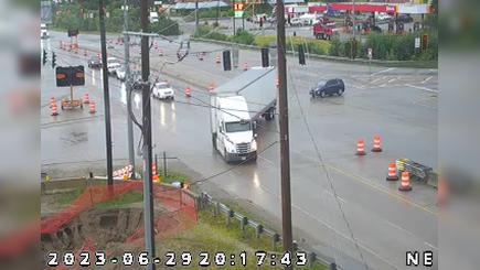 Traffic Cam Indianapolis: IN 37: 1-465-004-4-1 SR37/HARDING ST Player