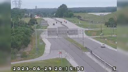 Zanesville: I-69: 1-069-296-5-1 I-469 S JCT Traffic Camera