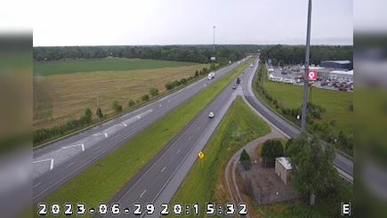Wanamaker: I-74: 1-074-096-0-2 POST RD Traffic Camera
