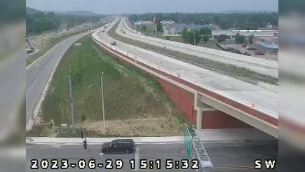 Traffic Cam Martinsville: IN 37: 1-069-138-1-1 OHIO ST Player