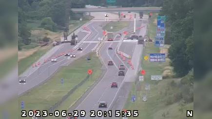 Traffic Cam Ellisville: I-69: 1-069-299-1-1 AIRPORT EXPWY Player
