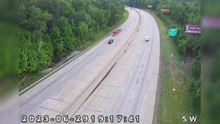 Traffic Cam Waterford: I-94: 1-094-037-1-1 E OF JOHNSON RD Player