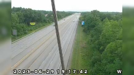 Traffic Cam Porter: I-94: 1-094-024-2-1 WAGNER RD Player