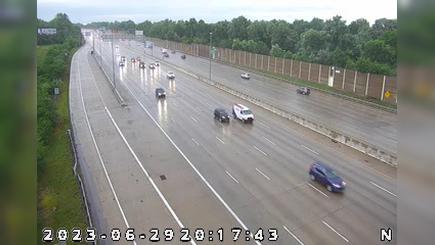 Traffic Cam Indianapolis › East: I-465: 1-465-042-7-2 N OF I-70 EAST Player