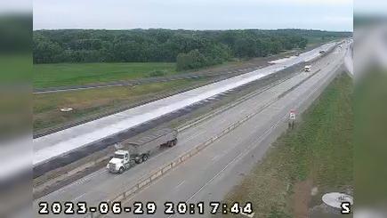 Traffic Cam Smith Valley: IN 37: 1-069-156-1-1 SR37 - RD Player