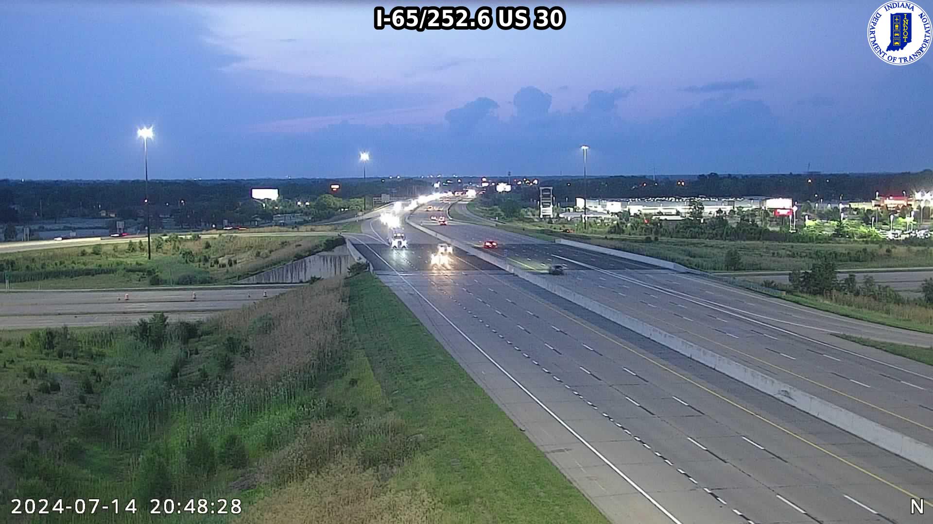 Traffic Cam NB I-65 at US-30 (-0.1 miles) Player