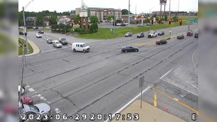 Fort Wayne: US 24: sigcam-01-002-186 US 24 @ ELLISON RD Traffic Camera