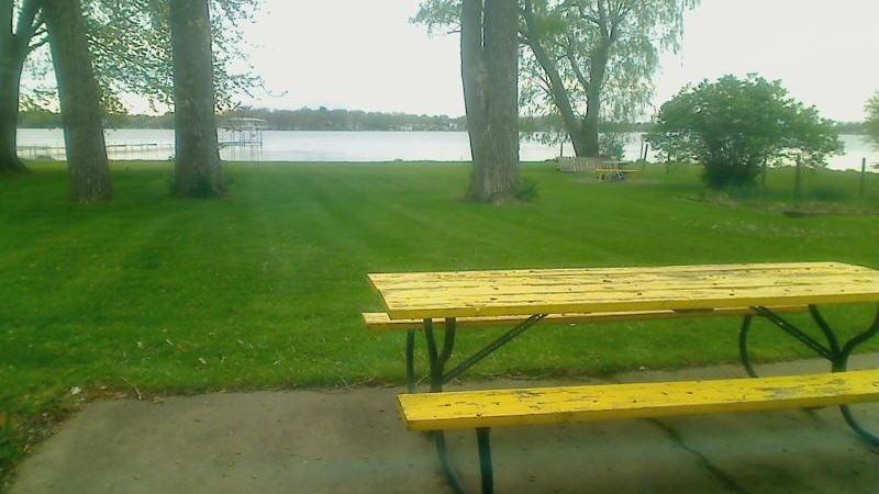 Traffic Cam Warsaw: Dave's Winona Lake Webcam Player