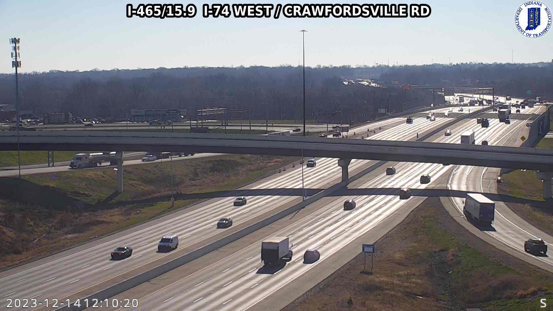 Traffic Cam Indianapolis: I-465: I-465/15.9 I-74 WEST - CRAWFORDSVILLE RD Player
