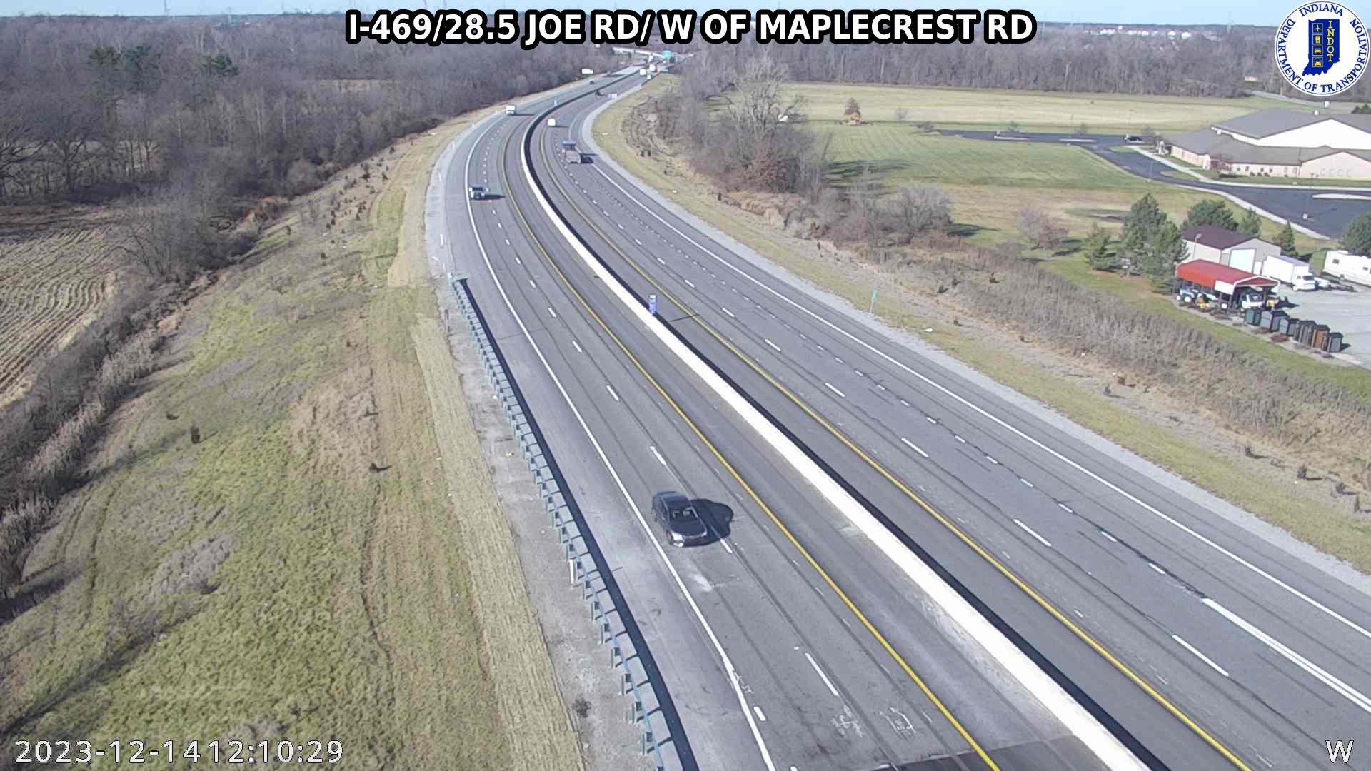 Traffic Cam Leo-Cedarville: I-469: I-469/28.5 JOE RD/ W OF MAPLECREST RD Player