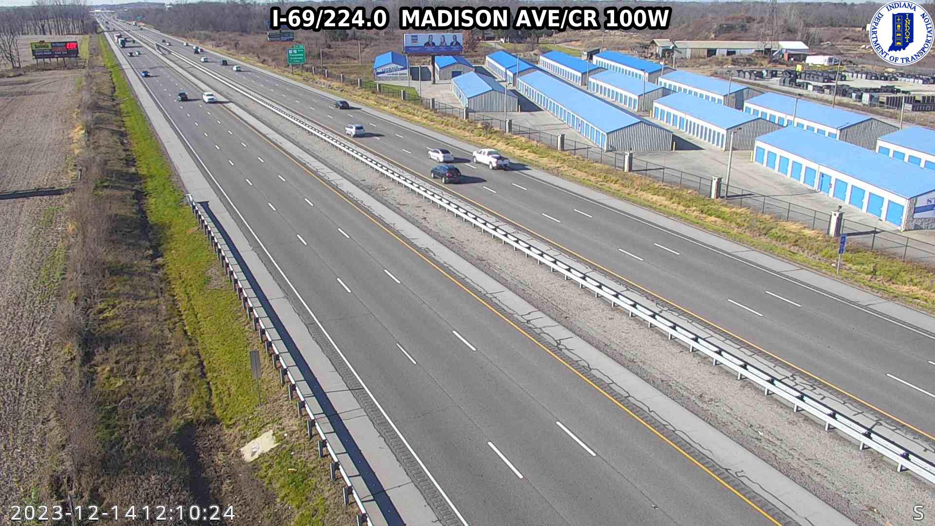 Traffic Cam Harmeson Heights: I-69: I-69/224.0 MADISON AVE/CR 100W Player
