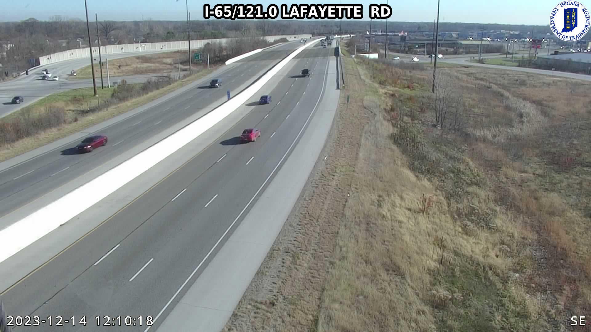 Traffic Cam Indianapolis: I-65: I-65/121.0 LAFAYETTE RD Player