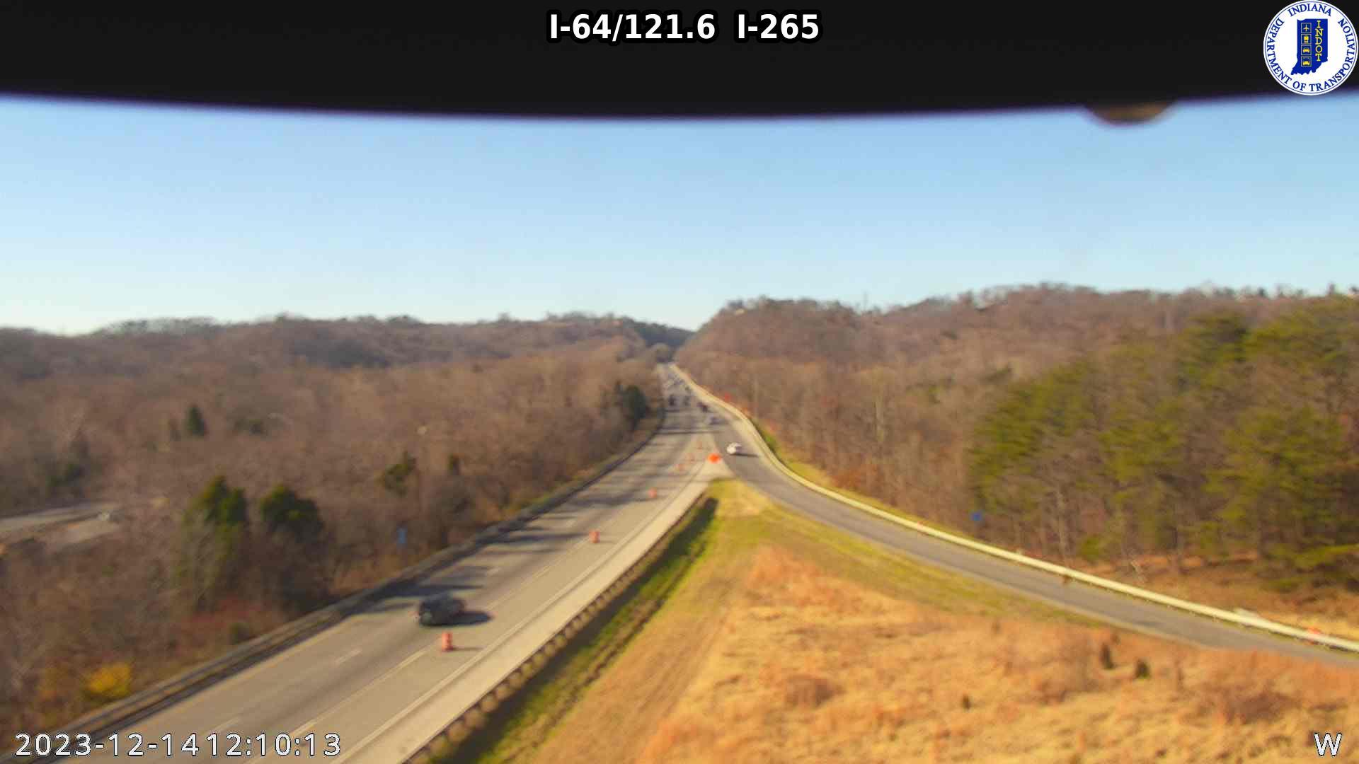 Traffic Cam Silver Hills: I-64: I-64/121.6 I-265: I-64/121.6 I-265 Player