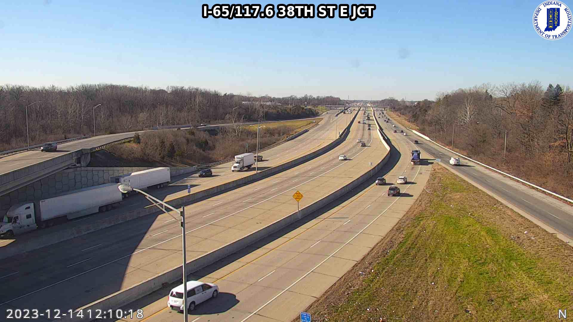 Traffic Cam Indianapolis: I-65: I-65/117.6 38TH ST E JCT Player