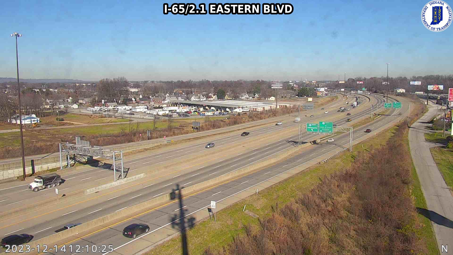 Traffic Cam Jeffersonville: I-65: I-65/2.1 EASTERN BLVD Player