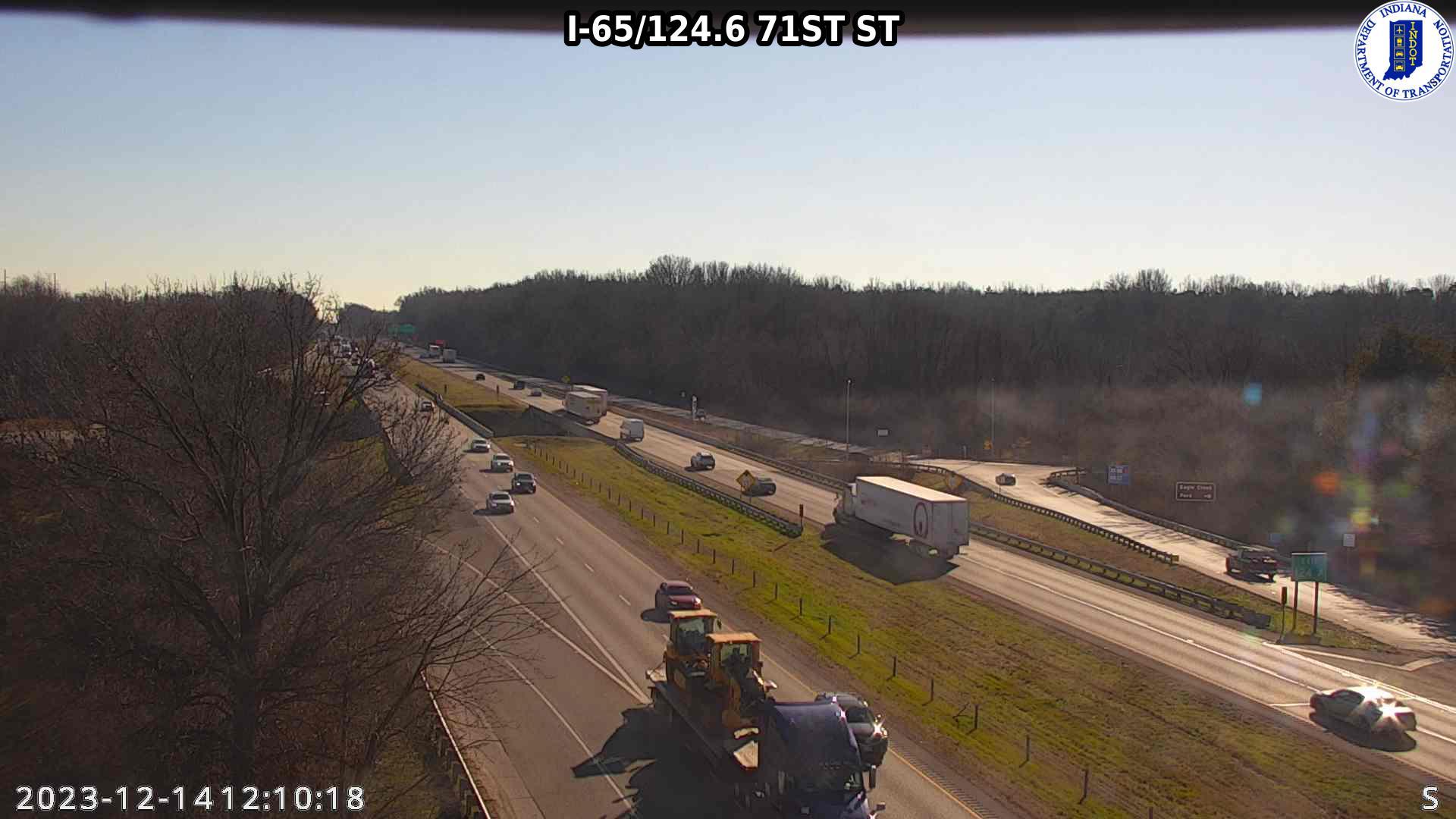 Indianapolis: I-65: I-65/124.6 71ST ST Traffic Camera