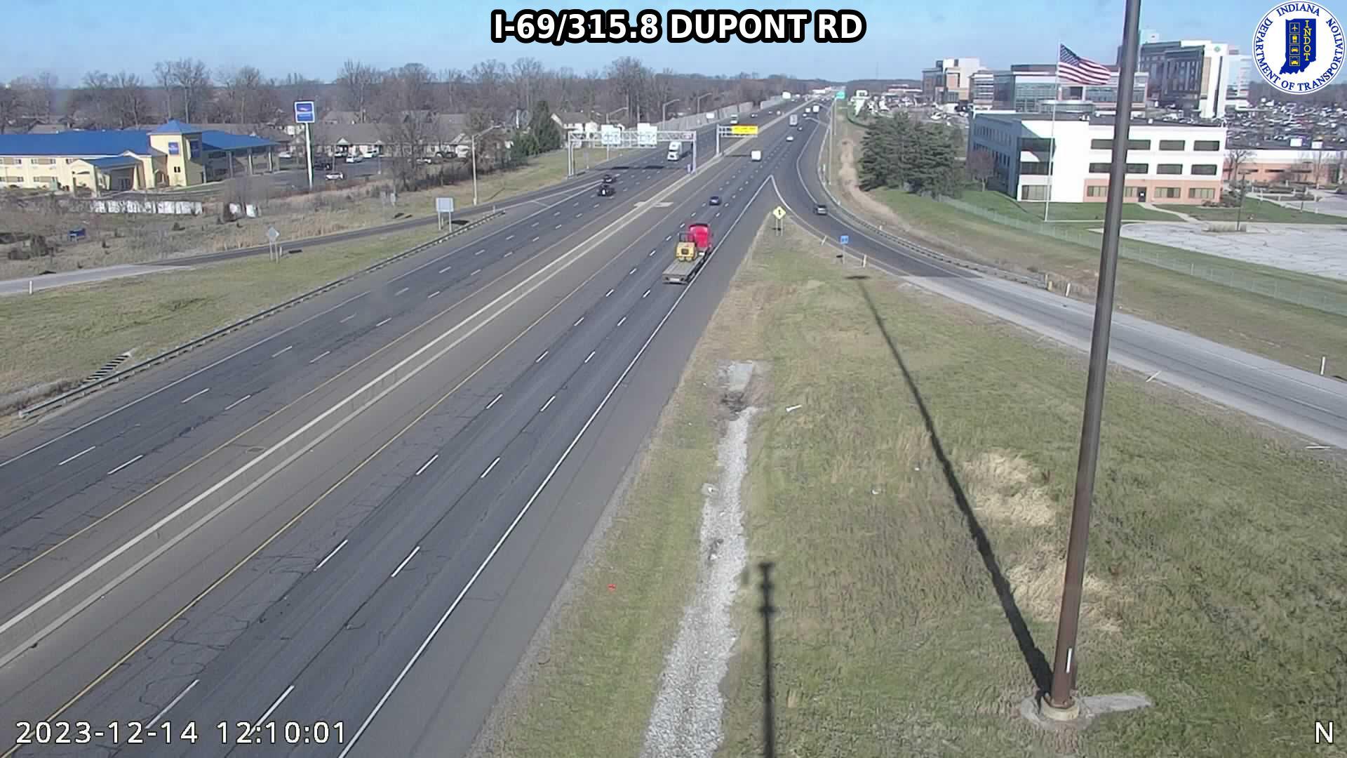 Fort Wayne: I-69: I-69/315.8 DUPONT RD Traffic Camera