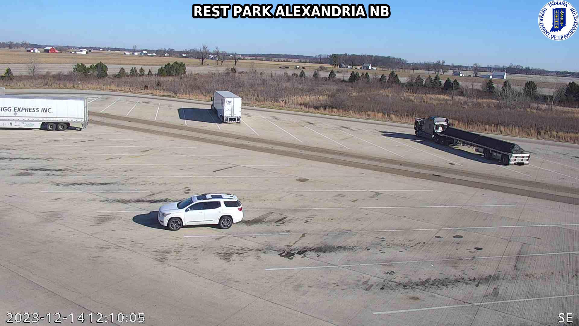 Traffic Cam Janney: I-69: REST PARK ALEXANDRIA NB Player