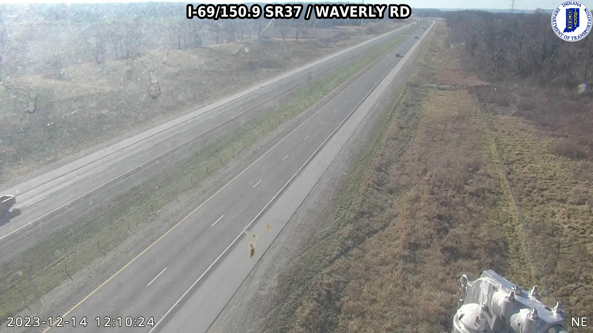 Traffic Cam Waverly Woods: I-69: I-69/150.9 SR37 - WAVERLY RD: I-69/150.9 SR37 - WAVERLY RD Player