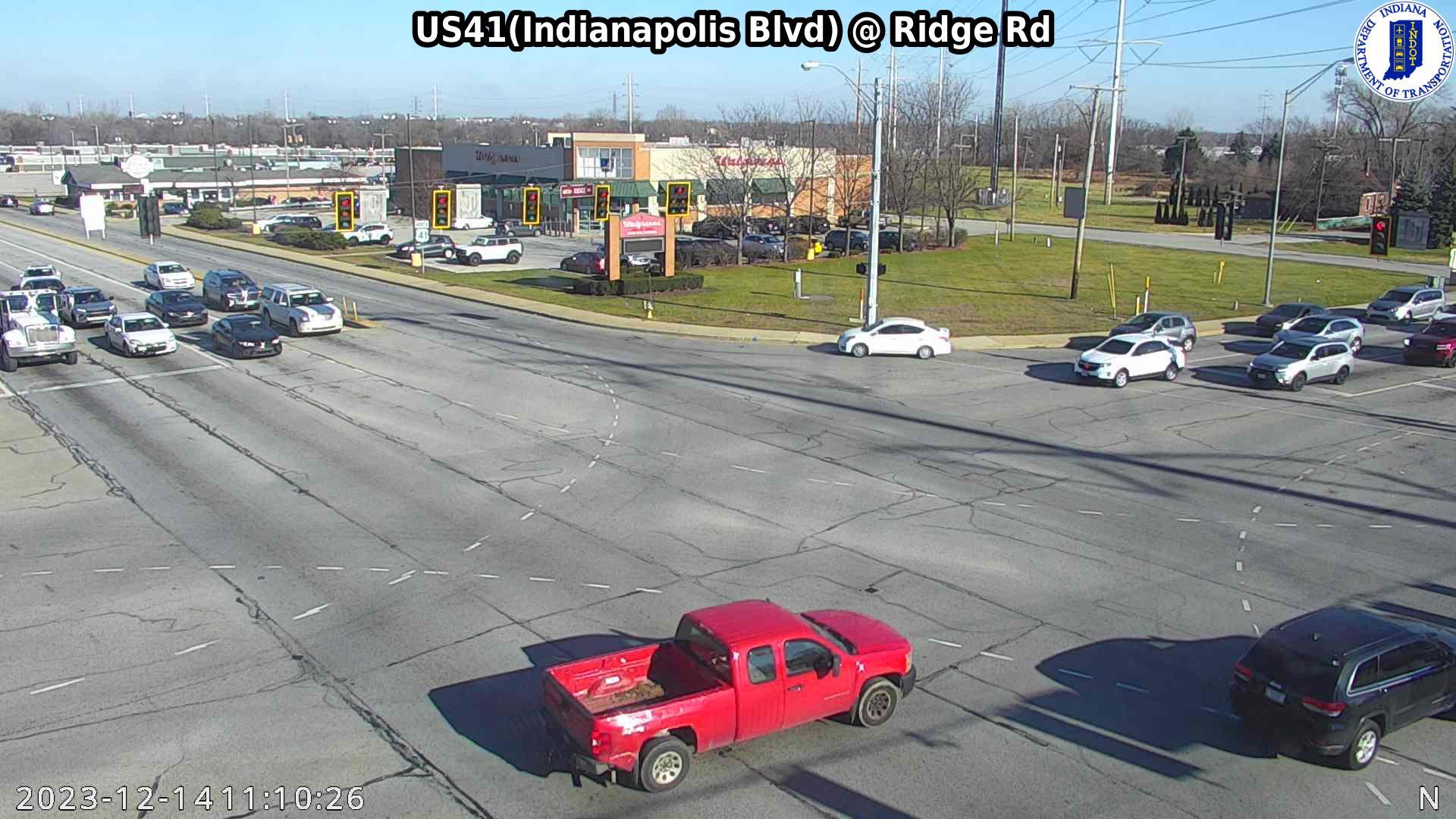 Traffic Cam Brantwood: SIGNAL: US41(Indianapolis Blvd) @ Ridge Rd Player