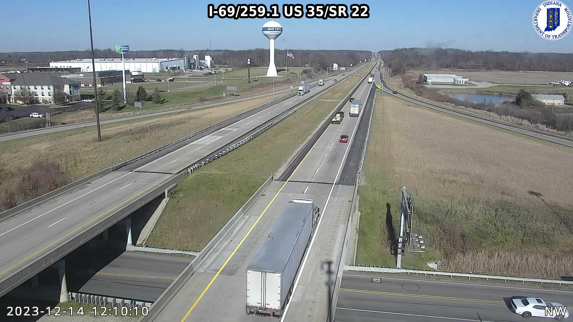 Traffic Cam Upland: I-69: I-69/259.1 US 35/SR Player