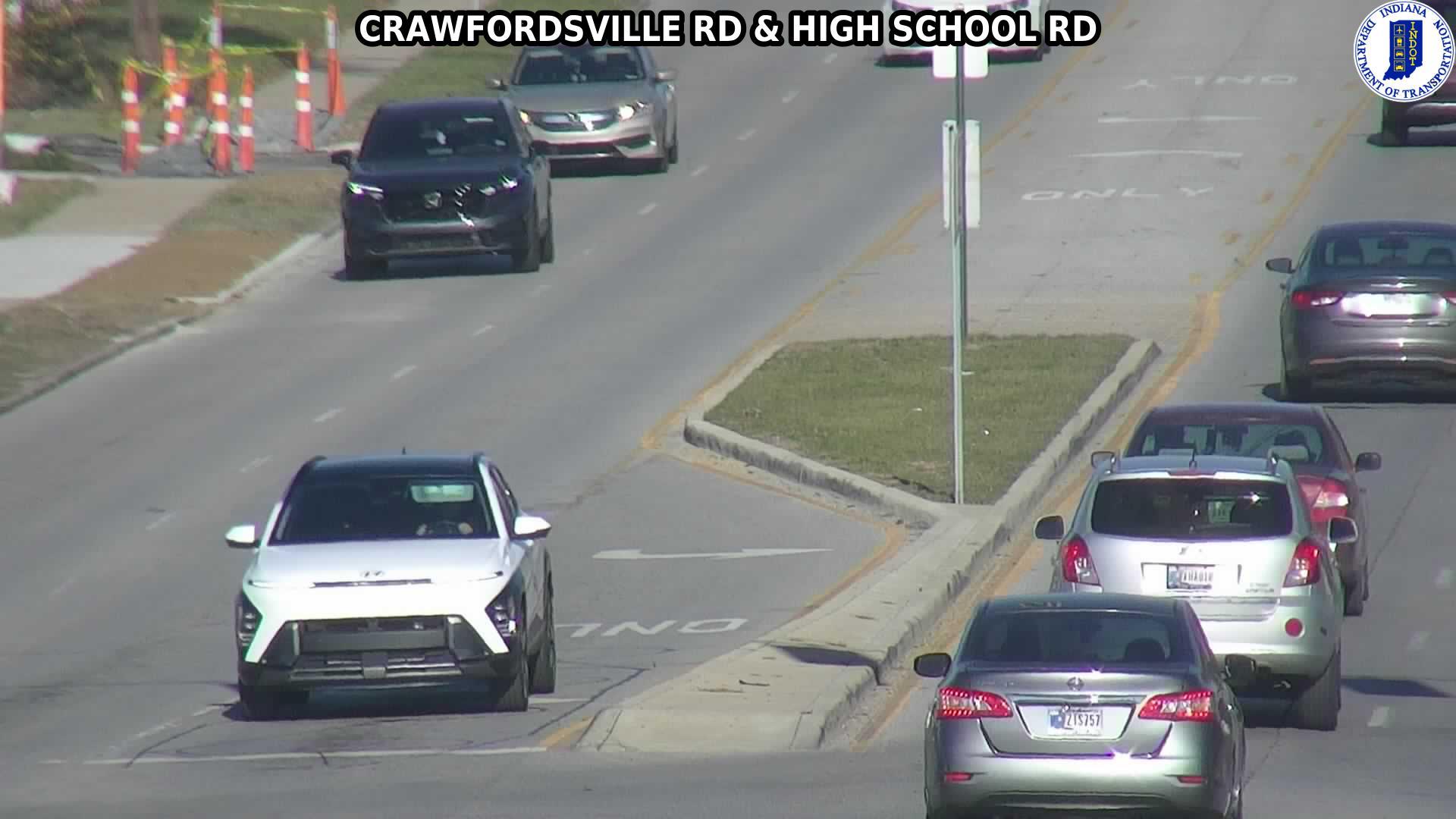 Speedway: SIGNAL: CRAWFORDSVILLE RD & HIGH SCHOOL RD Traffic Camera