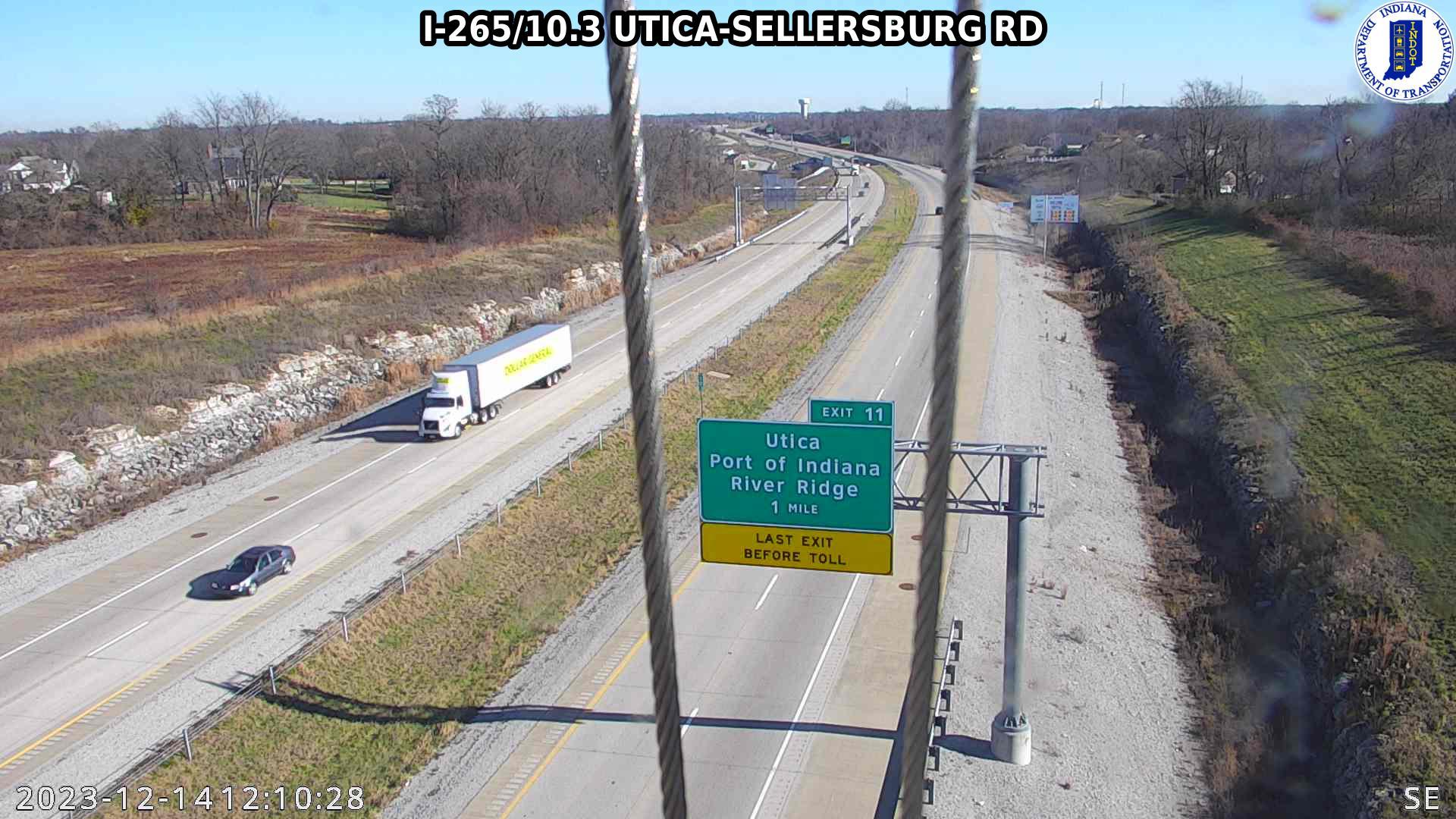 Traffic Cam Watson: I-265: I-265/10.3 UTICA-SELLERSBURG RD Player